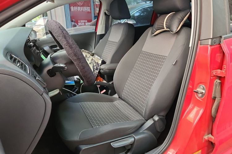 Used Volkswagen Polo 2014 1.6L Manual Comfort Edition Left Front Seat