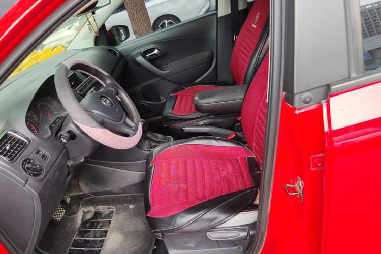 Used Volkswagen Polo 2014 1.4L Automatic Comfort Edition Left Front Seat