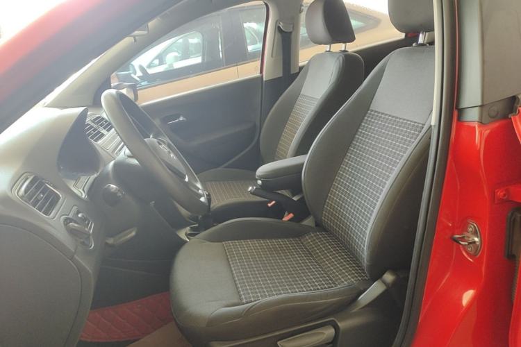 Used Volkswagen Polo 2014 1.6L Manual Comfort Edition Left Front Seat