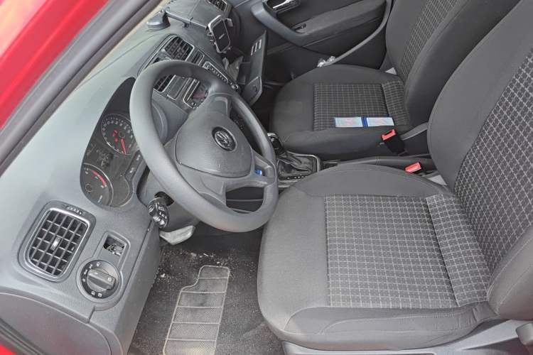 Used Volkswagen Polo 2014 1.4L Automatic Comfort Edition Left Front Seat