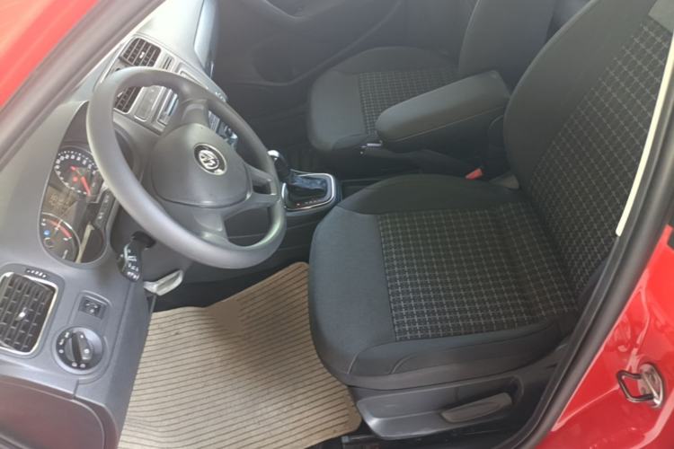 Used Volkswagen Polo 2014 1.6L Automatic Comfort Edition Left Front Seat