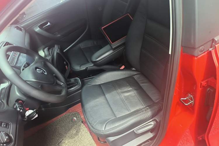 Used Volkswagen Polo 2014 1.6L Automatic Comfort Edition Left Front Seat