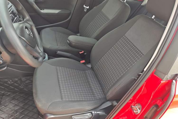 Used Volkswagen Polo 2014 1.6L Automatic Comfort Edition Left Front Seat