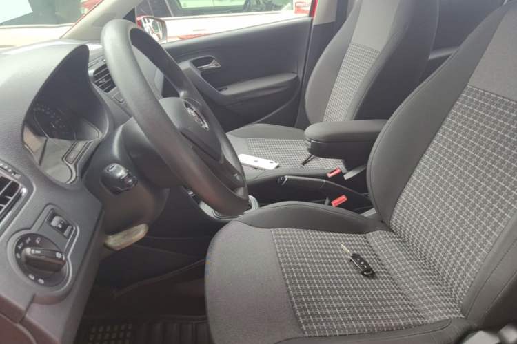Used Volkswagen Polo 2014 1.6L Automatic Comfort Edition Left Front Seat