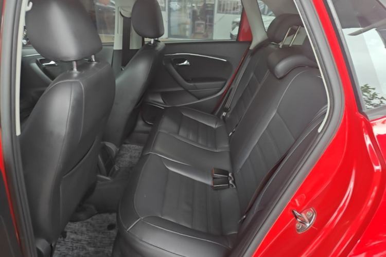 Used Volkswagen Polo 2014 1.6L Automatic Luxury Edition Left Rear Seat
