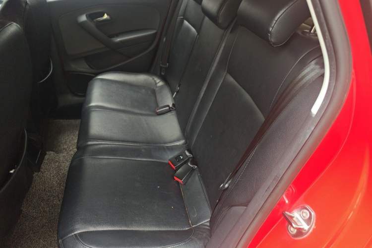Used Volkswagen Polo 2014 1.6L Cross Polo Automatic Left Rear Seat