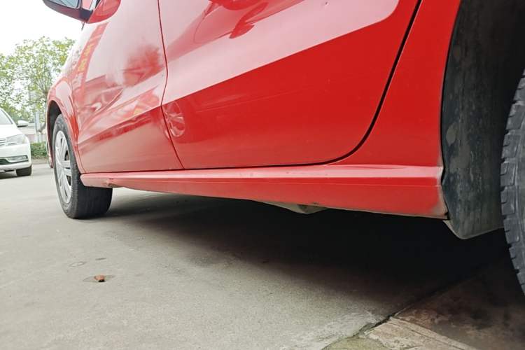 Used Volkswagen Polo 2014 1.4L Manual Fashion Edition Left Side Sill
