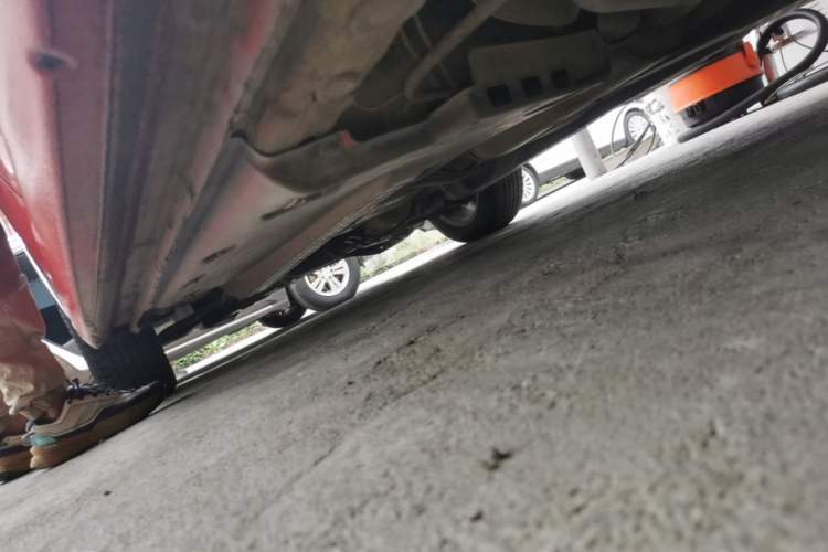 Used Volkswagen Polo 2014 1.6L Automatic Comfort Edition Left Side Sill