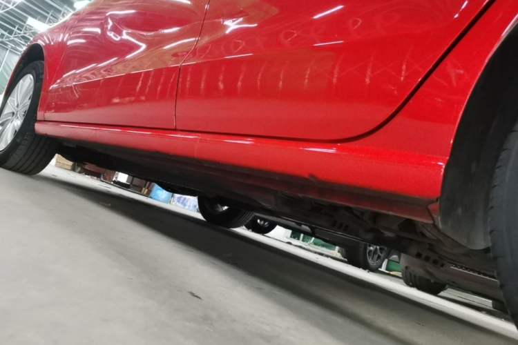 Used Volkswagen Polo 2014 1.6L Automatic Comfort Edition Left Side Sill