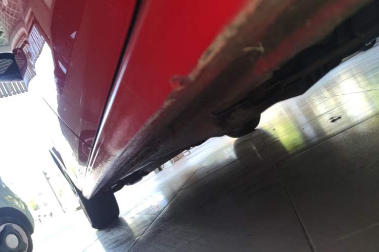 Used Volkswagen Polo 2014 1.6L Automatic Comfort Edition Left Side Sill
