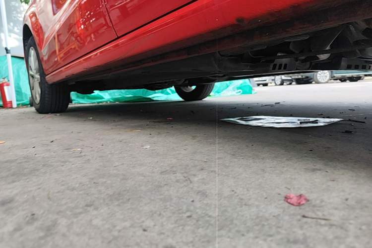 Used Volkswagen Polo 2014 1.6L Automatic Luxury Edition Left Side Sill