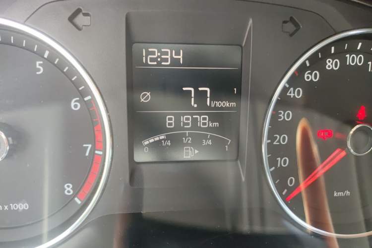 Used Volkswagen Polo 2014 1.6L Manual Comfort Edition Odometer Close Up