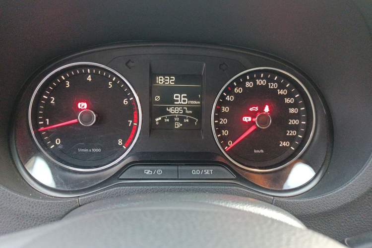 Used Volkswagen Polo 2014 1.4L Manual Comfort Edition Odometer Close Up
