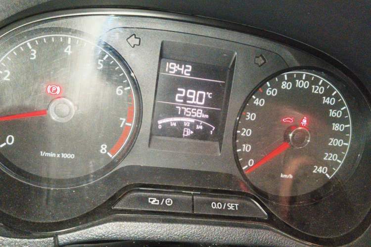 Used Volkswagen Polo 2014 1.4L Manual Fashion Edition Odometer Close Up