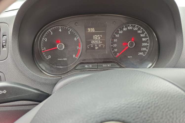 Used Volkswagen Polo 2014 1.4L Manual Fashion Edition Odometer Close Up