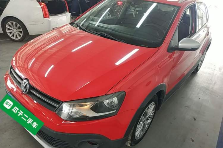 Used Volkswagen Polo 2014 1.6L Cross Polo Automatic Guazi used car, China used car export, Used car for sale, Used  cars, Cheapest cars for sale