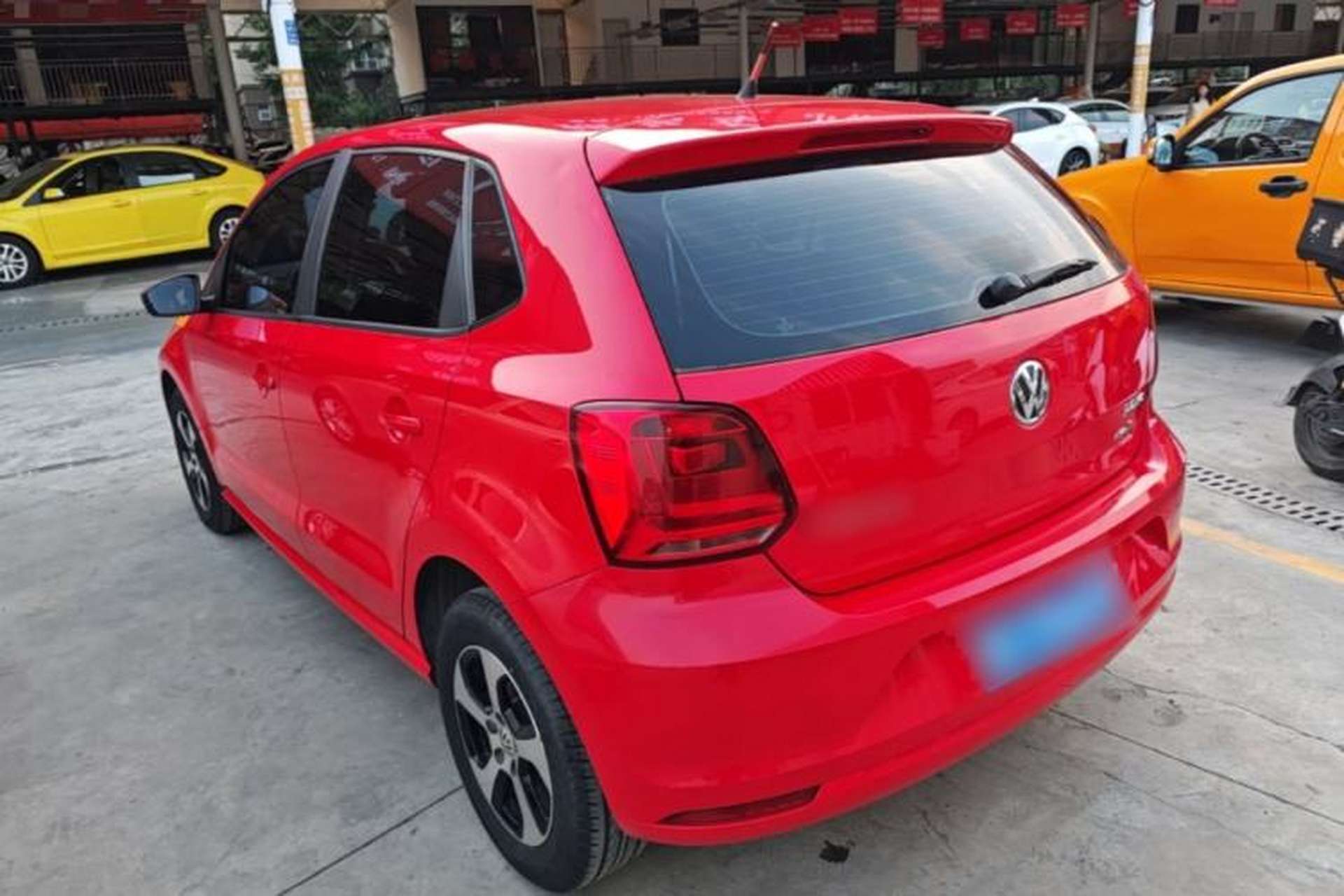 Used Volkswagen Polo 2014 1.4L Manual Fashion Edition Rear Left 45 Deg