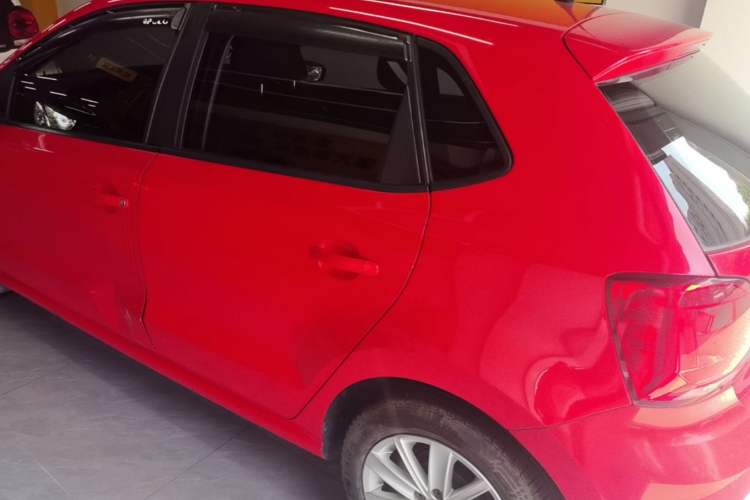 Used Volkswagen Polo 2014 1.6L Automatic Comfort Edition Rear Left 45 Deg