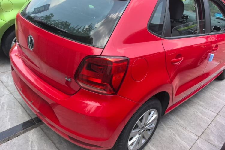 Used Volkswagen Polo 2014 1.6L Automatic Comfort Edition Rear Right 45 Deg