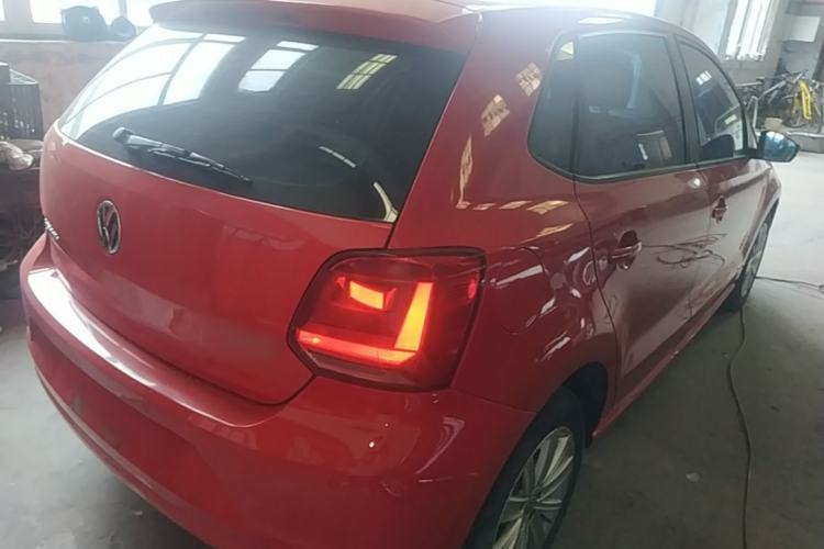Used Volkswagen Polo 2014 1.4L Automatic Comfort Edition Rear Right 45 Deg