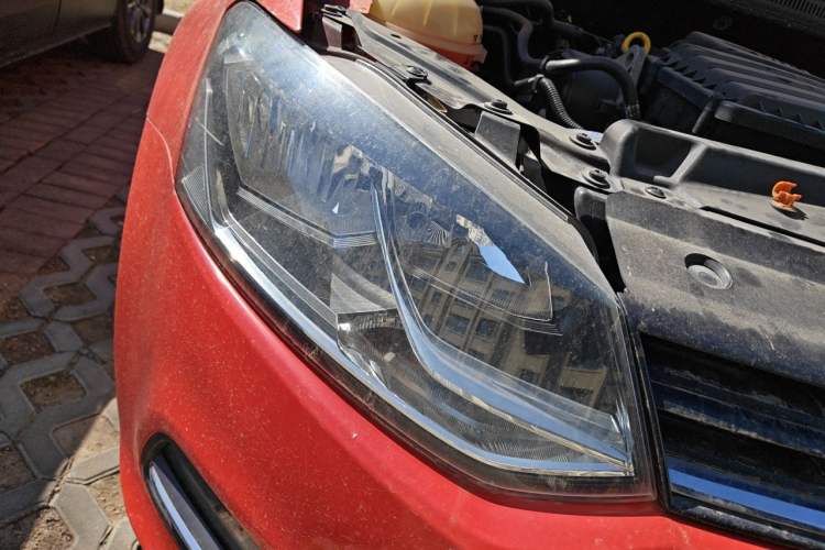 Used Volkswagen Polo 2014 1.6L Automatic Comfort Edition Right Front Headlight