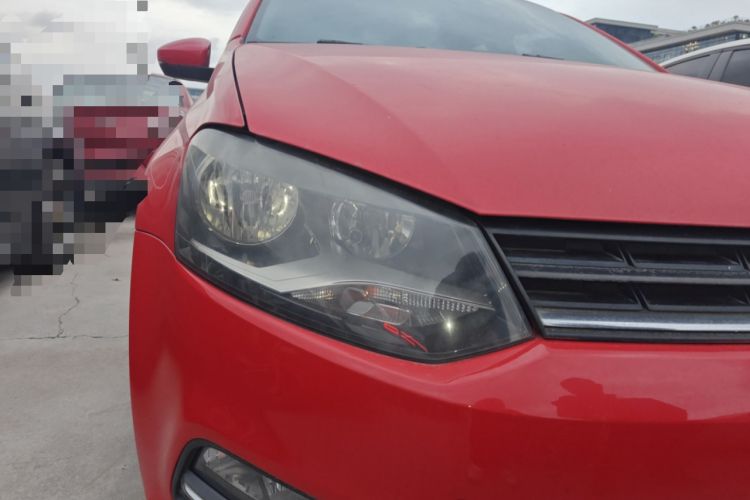 Used Volkswagen Polo 2014 1.6L Automatic Comfort Edition Right Front Headlight