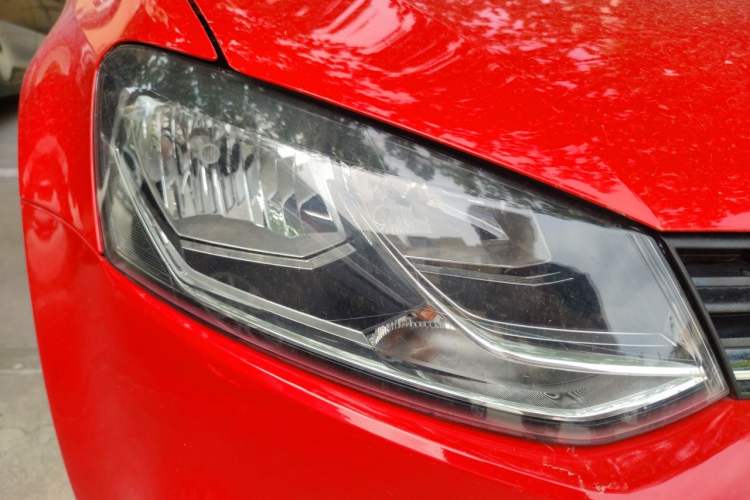 Used Volkswagen Polo 2014 1.6L Manual Comfort Edition Right Front Headlight