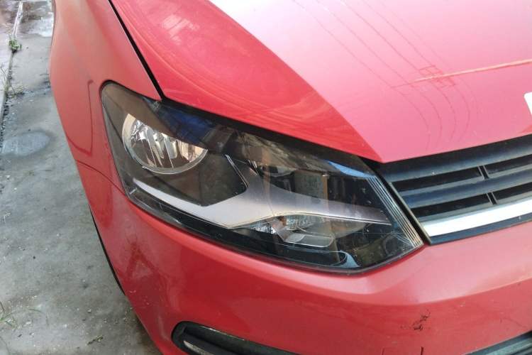 Used Volkswagen Polo 2014 1.4L Manual Fashion Edition Right Front Headlight