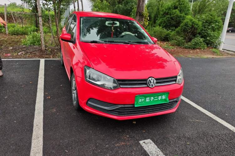 Used Volkswagen Polo 2014 1.4L Manual Fashion Edition Right Front Headlight