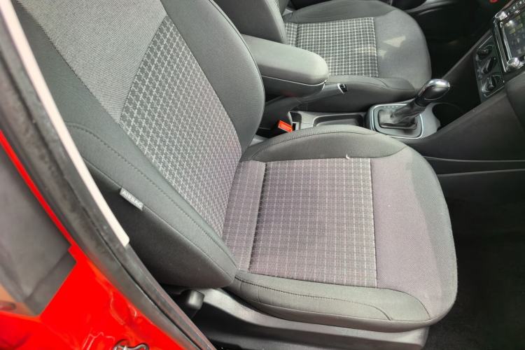Used Volkswagen Polo 2014 1.6L Automatic Comfort Edition Right Front Seat