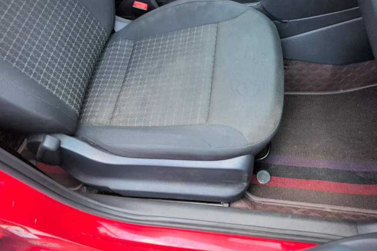 Used Volkswagen Polo 2014 1.6L Automatic Comfort Edition Right Front Seat