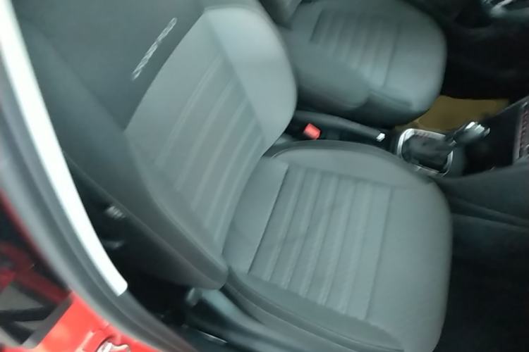 Used Volkswagen Polo 2014 1.6L Cross Polo Automatic Right Front Seat