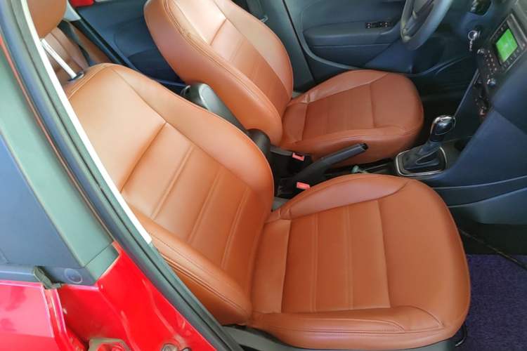 Used Volkswagen Polo 2014 1.6L Automatic Comfort Edition Right Front Seat