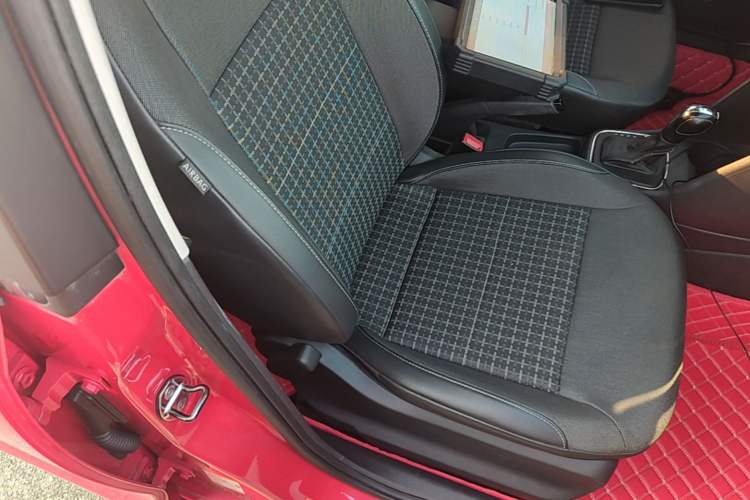 Used Volkswagen Polo 2014 1.4L Automatic Comfort Edition Right Front Seat