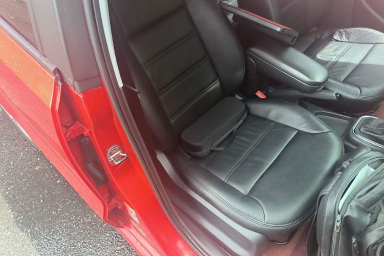 Used Volkswagen Polo 2014 1.6L Automatic Comfort Edition Right Front Seat
