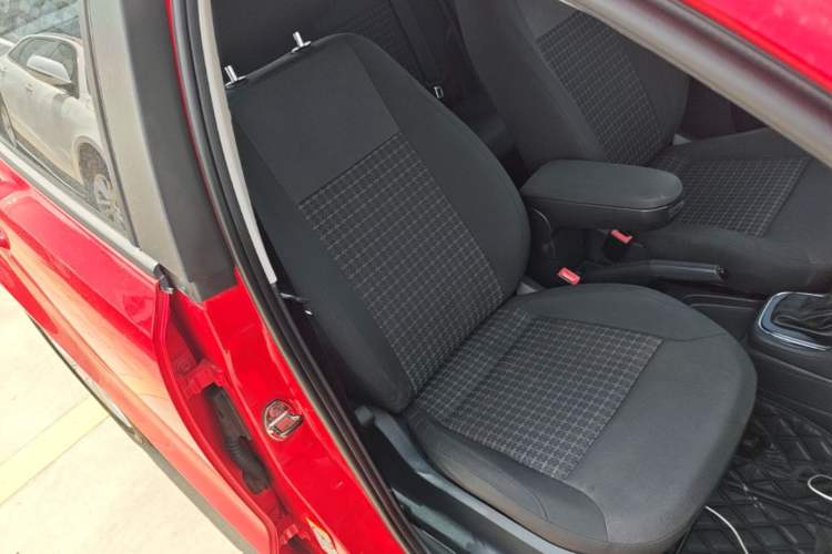 Used Volkswagen Polo 2014 1.6L Automatic Comfort Edition Right Front Seat