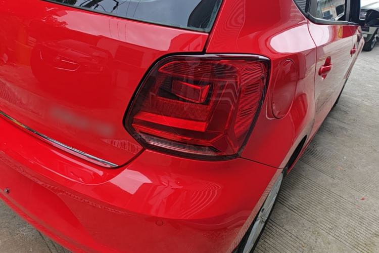 Used Volkswagen Polo 2014 1.6L Automatic Luxury Edition Right Rear Taillight
