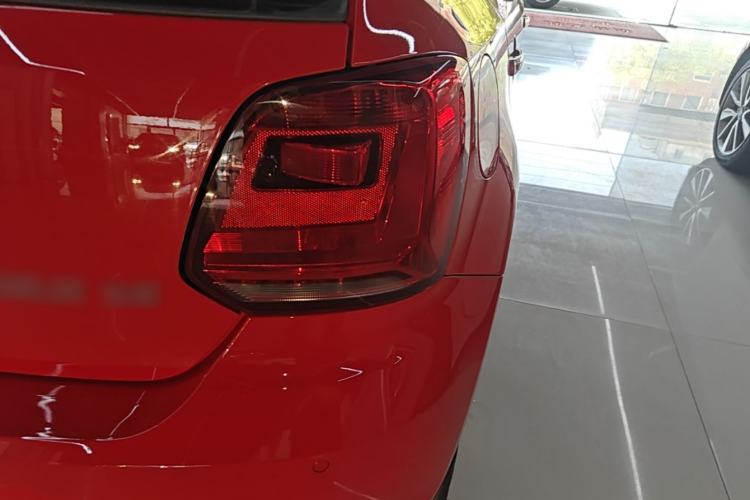 Used Volkswagen Polo 2014 1.6L Automatic Comfort Edition Right Rear Taillight