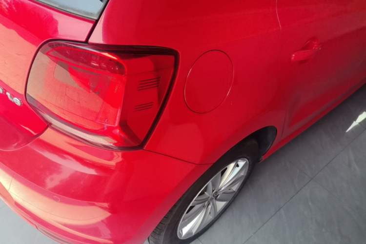 Used Volkswagen Polo 2014 1.6L Automatic Comfort Edition Right Rear Taillight