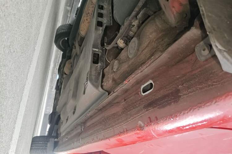 Used Volkswagen Polo 2014 1.6L Automatic Comfort Edition Right Side Sill