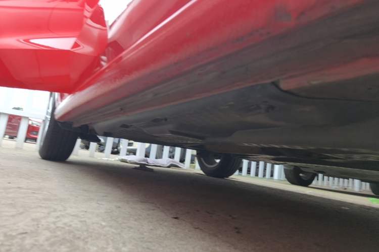 Used Volkswagen Polo 2014 1.6L Automatic Comfort Edition Right Side Sill