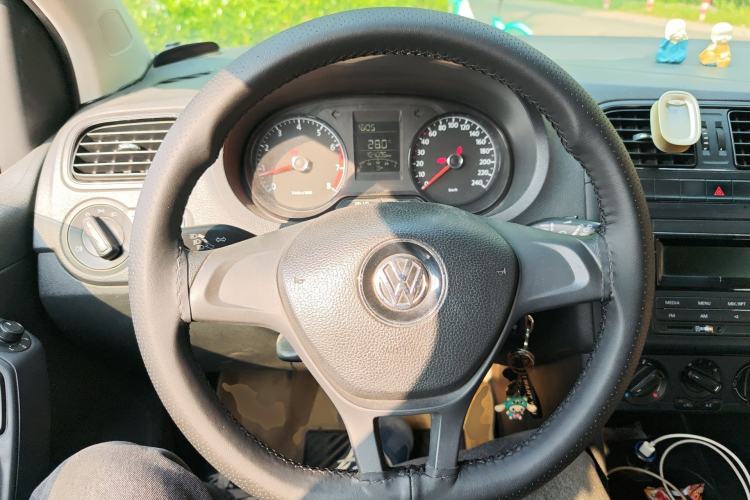 Used Volkswagen Polo 2014 1.4L Manual Fashion Edition Steering Wheel