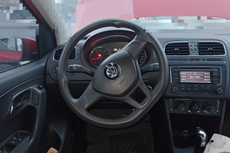 Used Volkswagen Polo 2014 1.6L Automatic Comfort Edition Steering Wheel