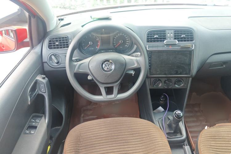 Used Volkswagen Polo 2014 1.4L Manual Fashion Edition Steering Wheel