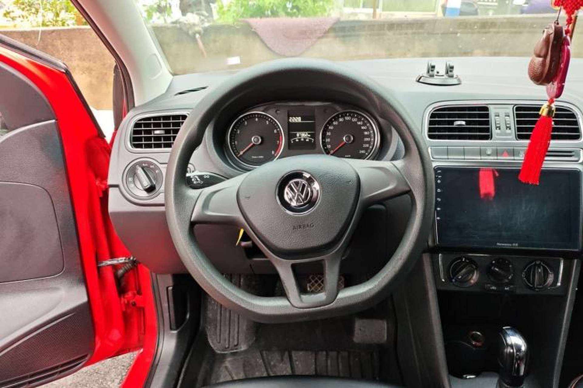 Used Volkswagen Polo 2014 1.4L Automatic Comfort Edition Steering Wheel
