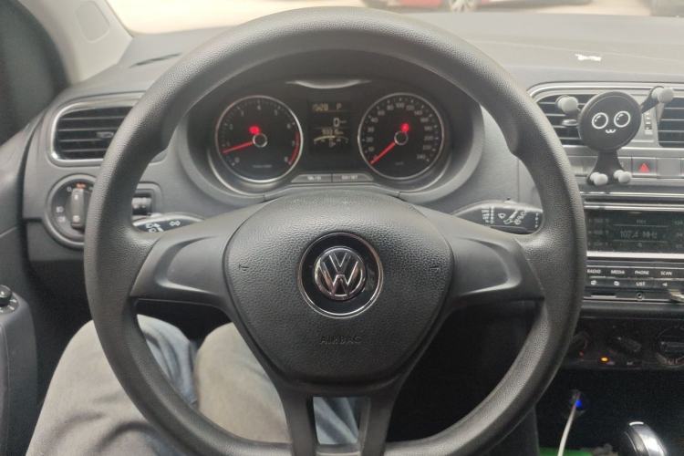 Used Volkswagen Polo 2014 1.4L Automatic Comfort Edition Steering Wheel