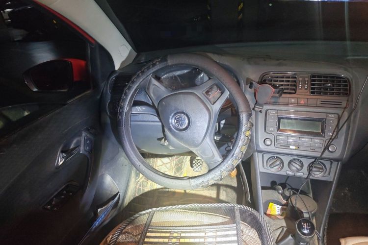 Used Volkswagen Polo 2014 1.4L Manual Fashion Edition Steering Wheel