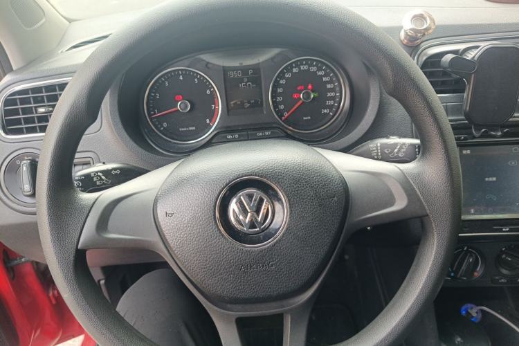 Used Volkswagen Polo 2014 1.6L Automatic Comfort Edition Steering Wheel