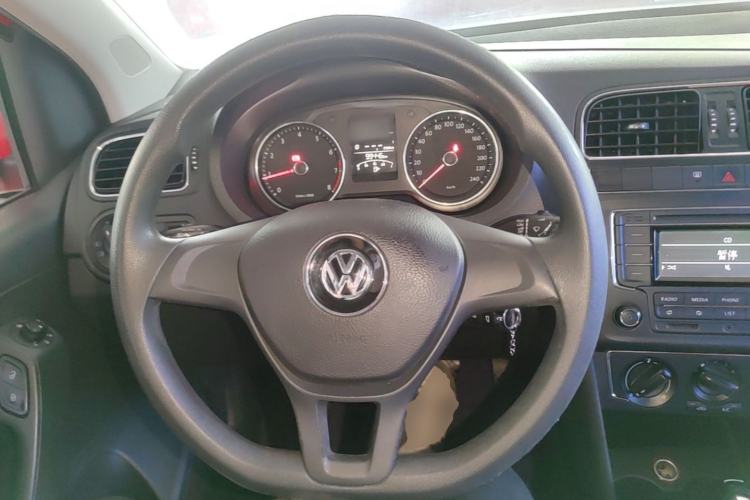 Used Volkswagen Polo 2014 1.6L Automatic Comfort Edition Steering Wheel