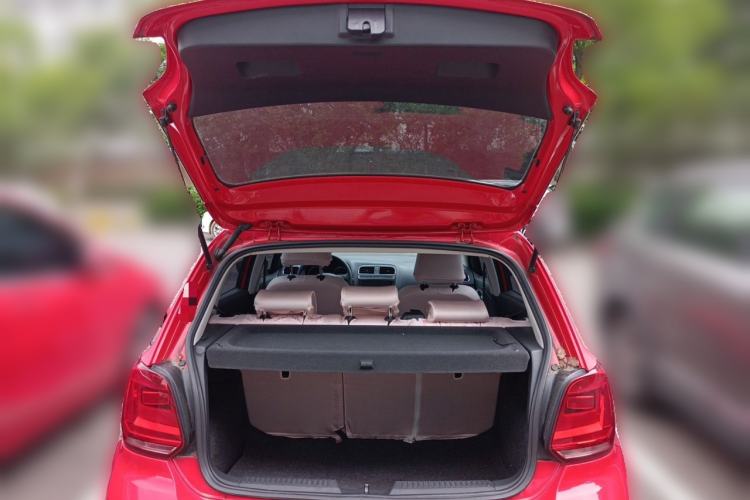Used Volkswagen Polo 2014 1.6L Automatic Comfort Edition Trunk